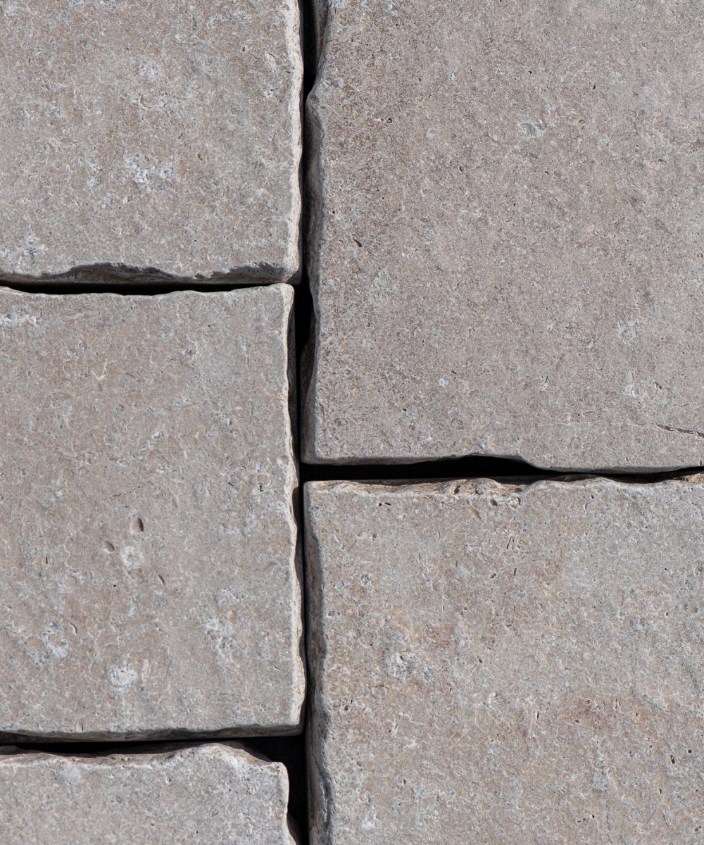 Sinai Pearl Flamed Cobblestones Split-Edge