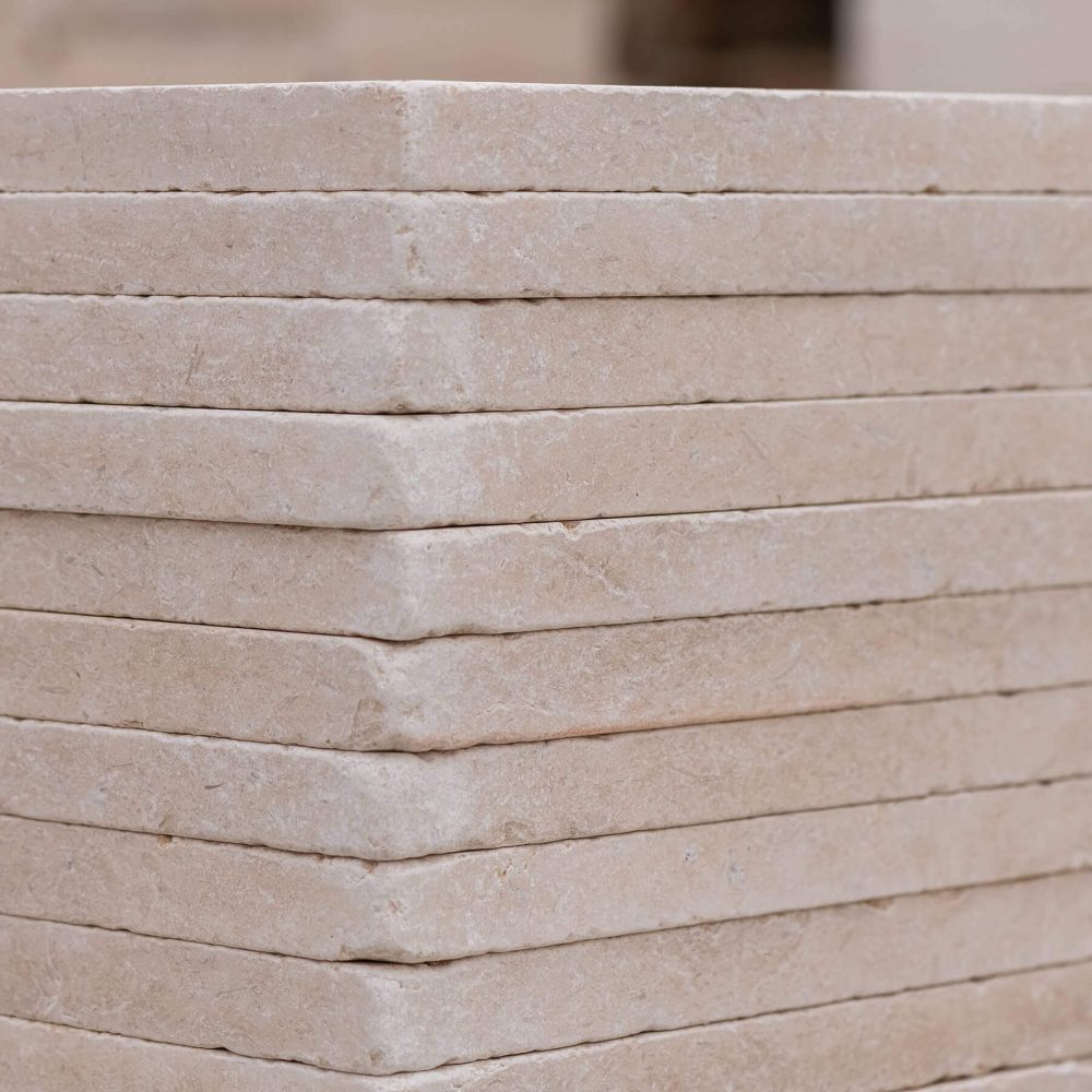 limstone_slabs_creamy_galala_00