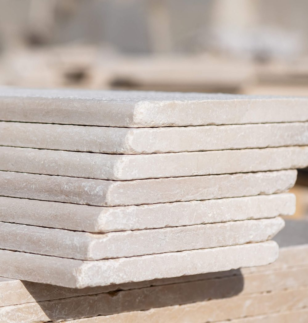 limestone_pool_coping_half_bull_nose_01