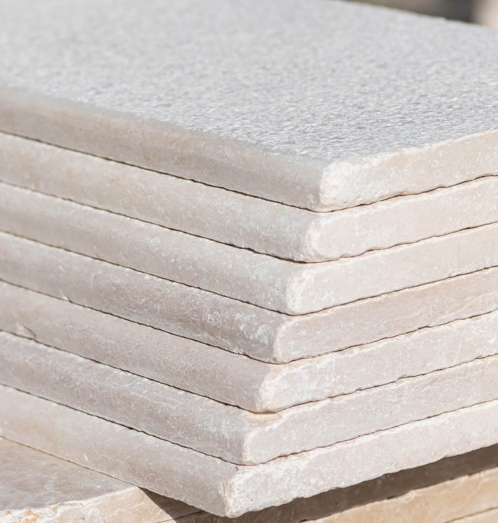 limestone_pool_coping_half_bull_nose_02