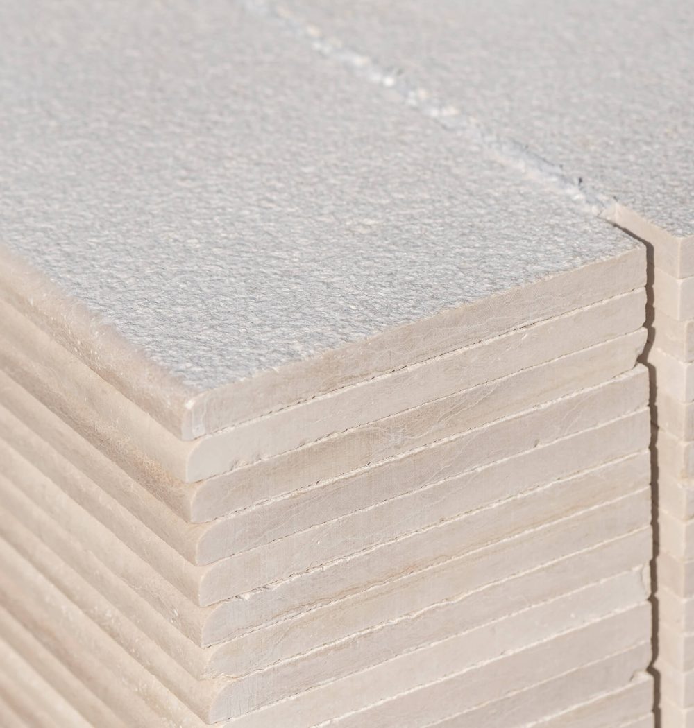 limestone_pool_coping_half_bull_nose_05